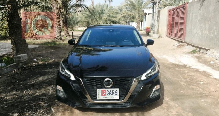 نيسان ألتيما